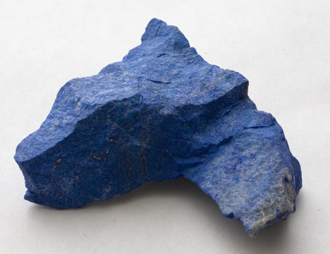 Lapis Rock Blue Strengthens awareness, ESP, skeleton, thyroid, thyroid and creativity 36